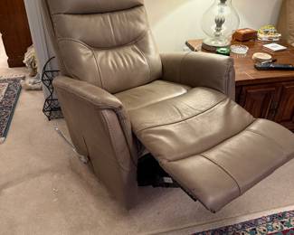 	#17	 Leather Swivel Rocker Recliner	 $125.00 				