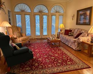 *	#8	Shaw Rug 8x10	 $60.00 				