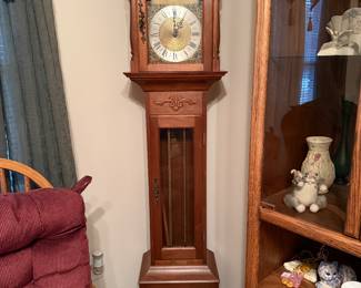 *	#37	Grandmother Clock 70"H	 $80.00 				