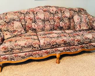 Victorian sofa, like new!
