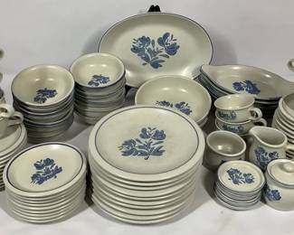 Pfaltzgraff Yorktowne Blue Floral Dinnerware Set