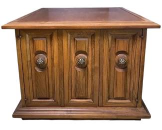 Walter Of Wabash Mid Century To 70s Side Table
