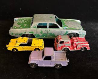 4 Vintage Metal Toy Cars * Hubley * Tootsie Toy
