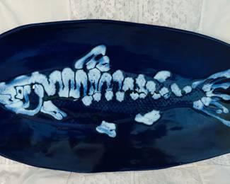 Pottery Fish Platter * 20x9.5
