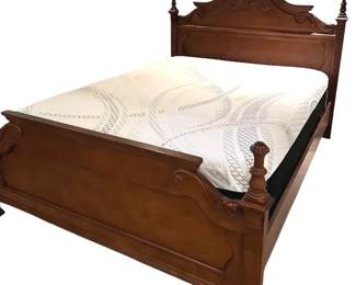 Gorgeous Queen Headboard, Footboard and Rails * Quality like Lexington
