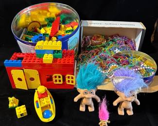 Troll Family * DUPLO * Large Quantity Vintage Dress Up Necklaces *
