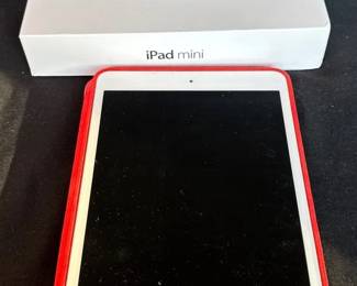 Apple iPad Mini * Wi-Fi * 16GB * Silver * Red Smart Case *
