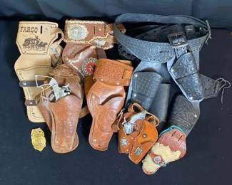 Lot of 8 Children’s play Gun Holsters & 2 Play guns *Leather *Pony Express *Mattel
