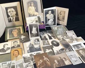 Rare Victorian Photo Stand & 35+ Very Old Black & White Photos * 1880-1910

