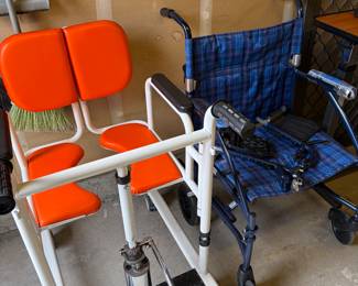 Hydraulic patient lift transfer chair.
Wheelchair.