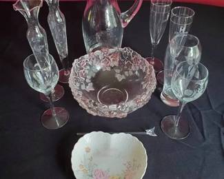 AR129Mikasa Mothers Day Heart, Etched Crystal And More 