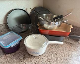 AR154ACorningware, Le Creuset, Cuisinart Cookware  More