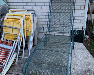 Wrought iron chaise lounge chair