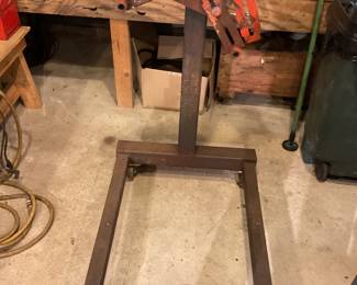 Engine stand