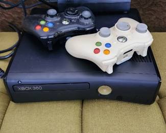 XBOX 360 (Does work)