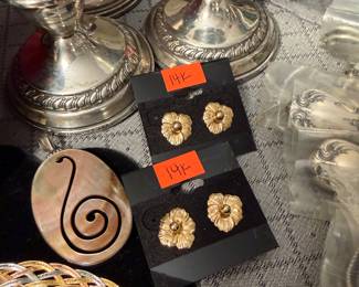 14k studs with flower pedal jackets