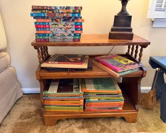 1950's Ethan Allen Heirloom Etagere / Bookcase