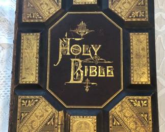 * 1882 Collectible Leather Hubbard Brothers Holy Bible. Historically Significant, Fine Craftsmanship. Very Good Condition. $175