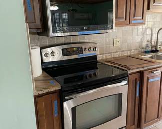 incredible kitchen appliance package for less than $2k -- french door fridge, standard fridge, stove, dishwasher, two sinks. (MICROWAVE NOT FOR SALE)