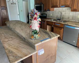 kraftsmaid kitchen cabinets -- 23 uppers and lowers -- for less than $2k (does not include appliances)