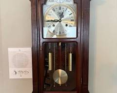 Wall Clock - Chimes  Like New