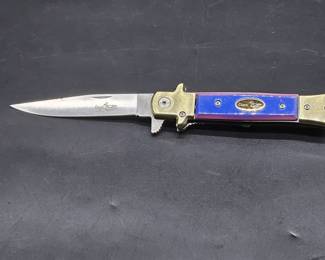Duck USA Folding Pocket Knife w/ Blue Handle