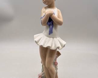 Nao by Lladro Ballerina Porcelain Figurine