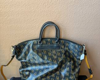 Dooney & Bourke
