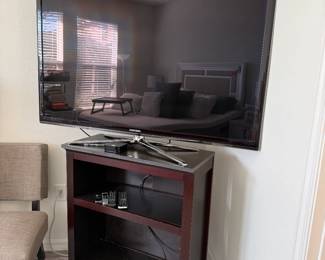 TV stand, 55" Samsung TV w/stand and remote