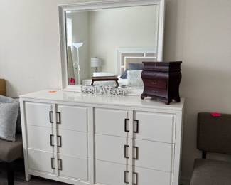 White Sofia Vergara 6-drawer dresser w/mirror