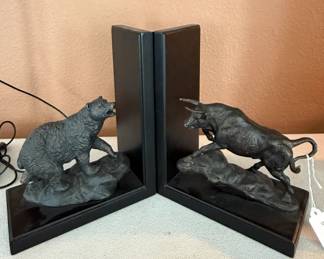 Bull & Bear book ends