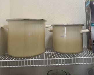 Le Creuset stock pots
