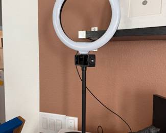 Ring light