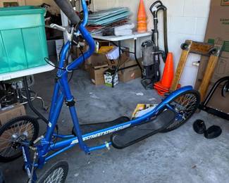 StreetStrider Summit 8R elliptical bike for both indoor and outdoor use