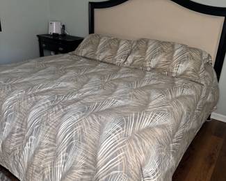$800 - 3 Piece King Bed, Dresser and End table, (Mattress only 7 months old)