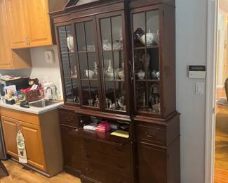 $350- 1947 Beautiful Mahogany Hutch