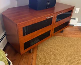 $275 - BDI Avion 8925 Series II Entertainment Console 