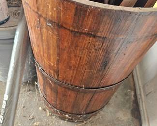 wooden barrel
