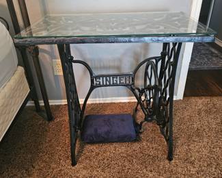 sewing machine table 