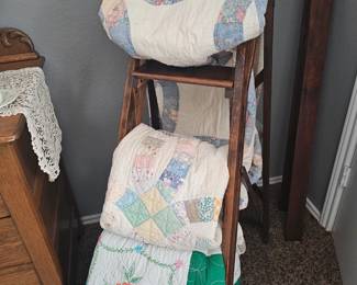 quilt ladder and more quilts