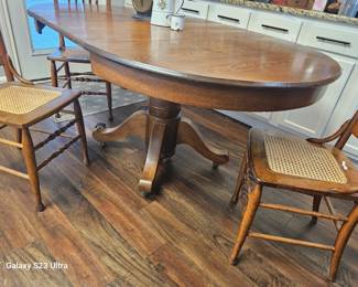 bottom of dining room table 