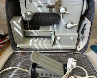 PFAFF 360 Sewing Machine