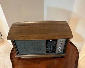 F67 - $30. RCA Solid State Dual Speaker Radio. Works! Volume is very touchy though. 