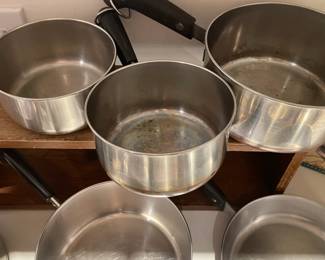 F21 - $100. Revere ware Copper Bottoms with Lids. 
