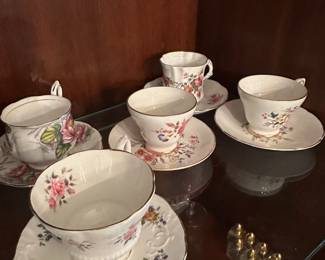 F50 - $20. Tea Cup LOT. 5 Cups & Saucers. Royal Albert / Sutherland etc. 