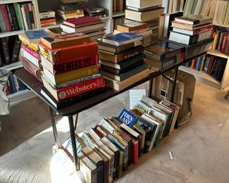 STILL AVAILABLE FOR SUNDAY! $5 FILL A BAG OF BOOKS - BRING PAPER BAGS OR REUSABLE SHOPPING BAGS.