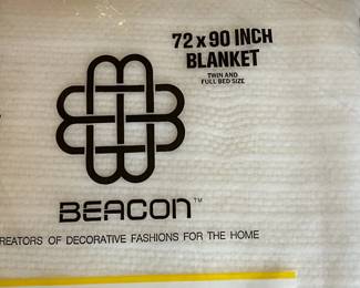 F74 - $25. Beacon "Adair" 72" x 90" Vintage Blanket NEW in Package!