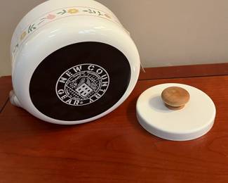 F27 - $35. New Country Gear Tea Kettle. New in box!