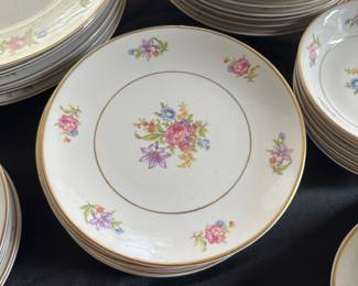 F42 - $50. Jackson Featherweight China. Made in the USA. 6 Plates, 6 Bowls, 6 berry bowls, 6 dessert plates, 7 teacups, 6 saucers, Creamer & Sugar, Serving Bowls. Gently used. 