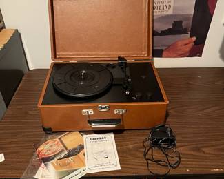 F90 - $35 Crosley Model CR49 Record Player. 